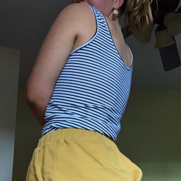 Sweet basic Ripcurl tank - Picture 2 of 2